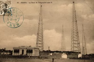 Chia tay trạm phát sóng bản Tuyên ngôn độc lập